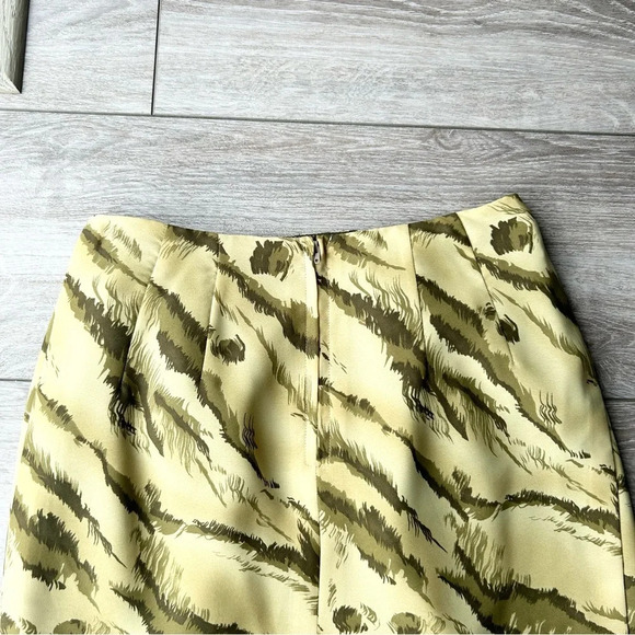 Nygard Collection Abstract  Pattern Pleated Midi Faux Wrap Skirt - Picture 10 of 11